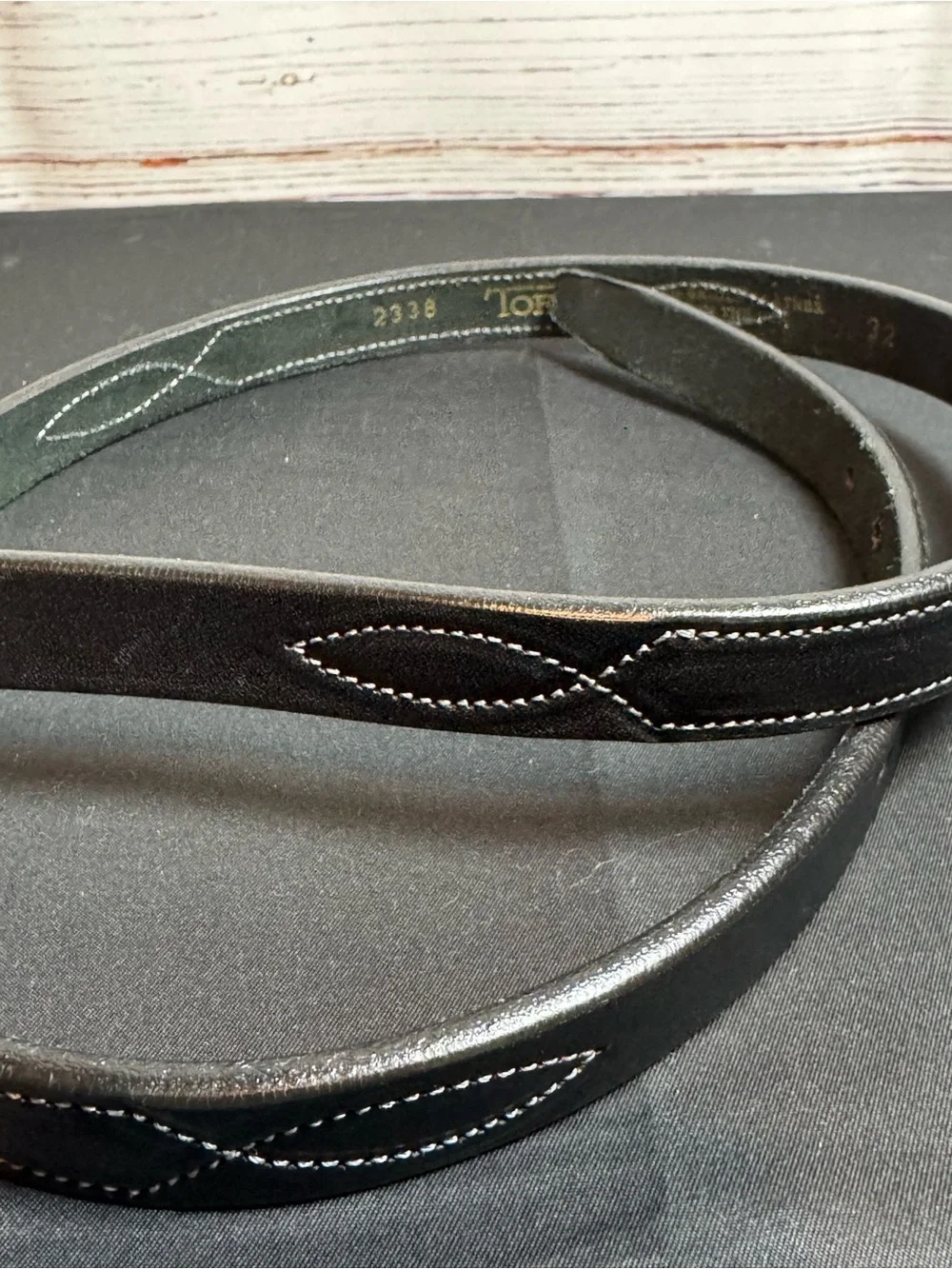 Tory leather stitched equestrian bridle belt black brass buckle size 32